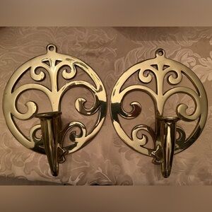 Virginia Metalcrafters Brass Candle Sconce 16-1 Spouting Water